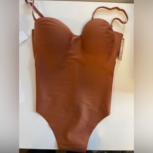 SKIMS shaper bodysuit -XL thong coverage
